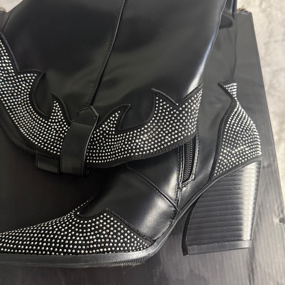 Unilady Black Shoes Size 6.5 - Picture 2 of 8